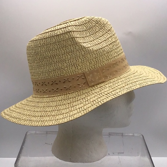 🌼3/$13🌼 BUNDLE DEAL! Beige Sun Hat - Picture 4 of 5